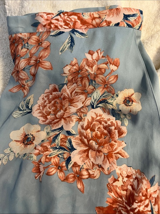 Olivaceous Dresses & Skirts - Olivaceous Light Blue Dress with Coral Floral Print Size SM 27”Waist